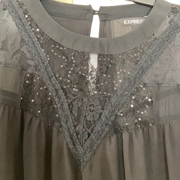 Blouse - Picture 2 of 3